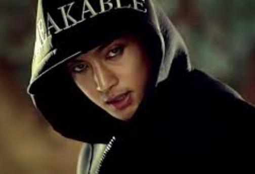 HAPPY BIRTHDAY KHJ    your Unbreakable man love you til end
KIM HYUN JOONG            re:wind  