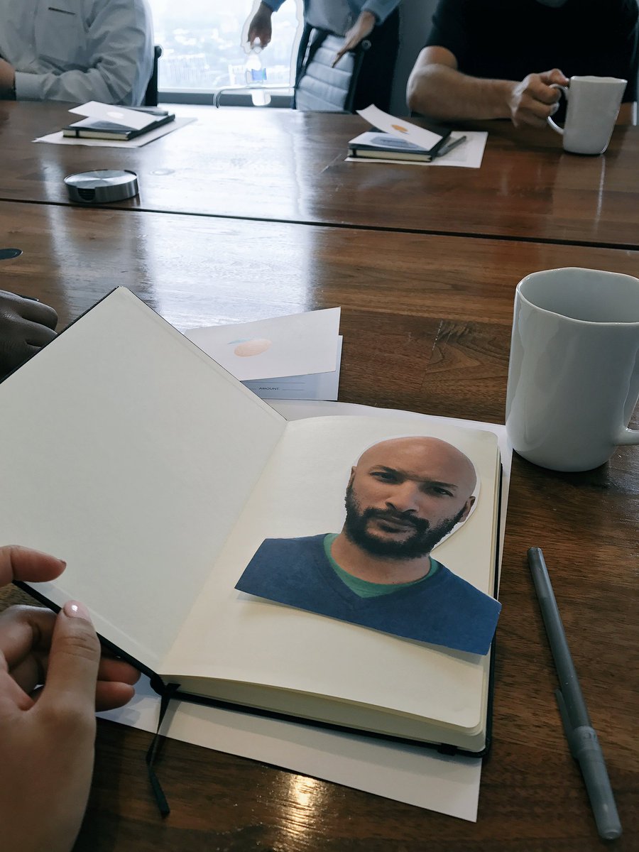 bellakosal's tweet photo. Droga5 orientation with #flatCarl #MAIP2017 https://t.co/yzoAUKjz7x