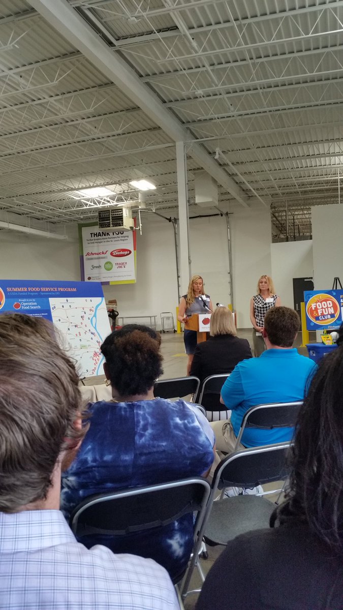 jcmackeyrd's tweet photo. At @OPFoodSearch learning about summer food and fun club. People in #STL are doing great things 2 reduce childhood #hunger @HealthyLivingMo https://t.co/bQvZOfkZYH