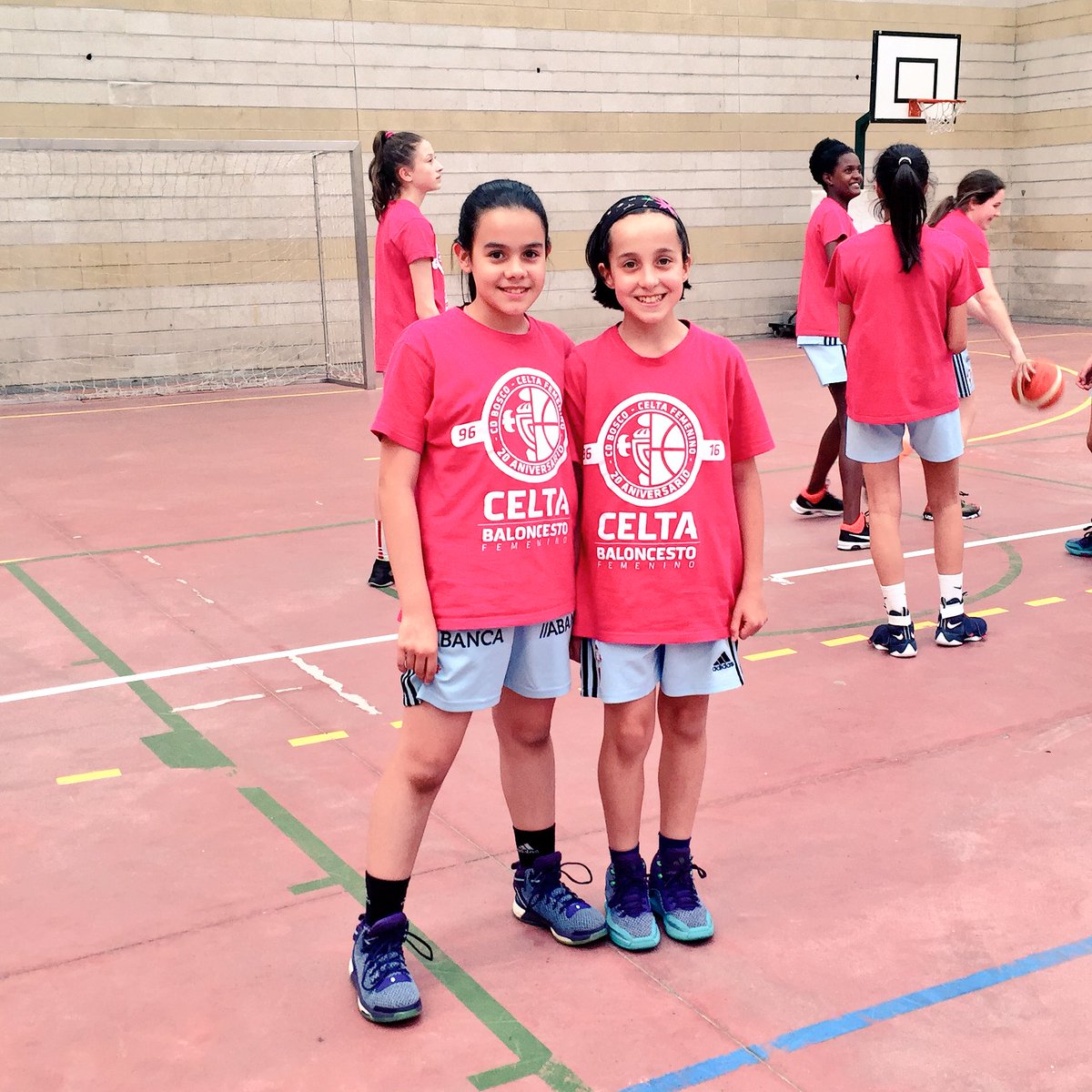 18 jugadoras de los 3 equipos alevines de La Academia debutaron con el Celta Zorka Negro infantil en esta T. 16/17 #adelantarlaexigencia