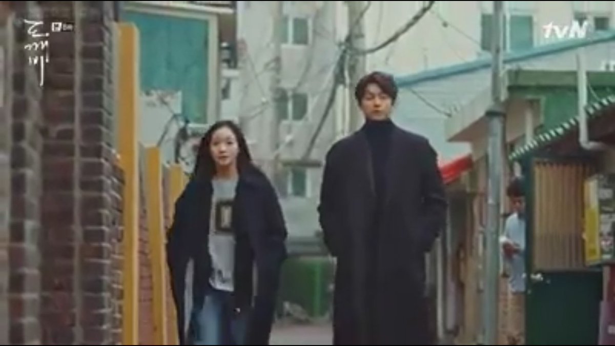 klingkling1225's tweet photo. Kung may phenomenal walk sila GrimReaper at Goblin eto naman ang sa kanila ni erin
#GoblinNewChapter @kimgoeunphfans @GongEunPH @GongYoo_PH https://t.co/ytEJUmykwt