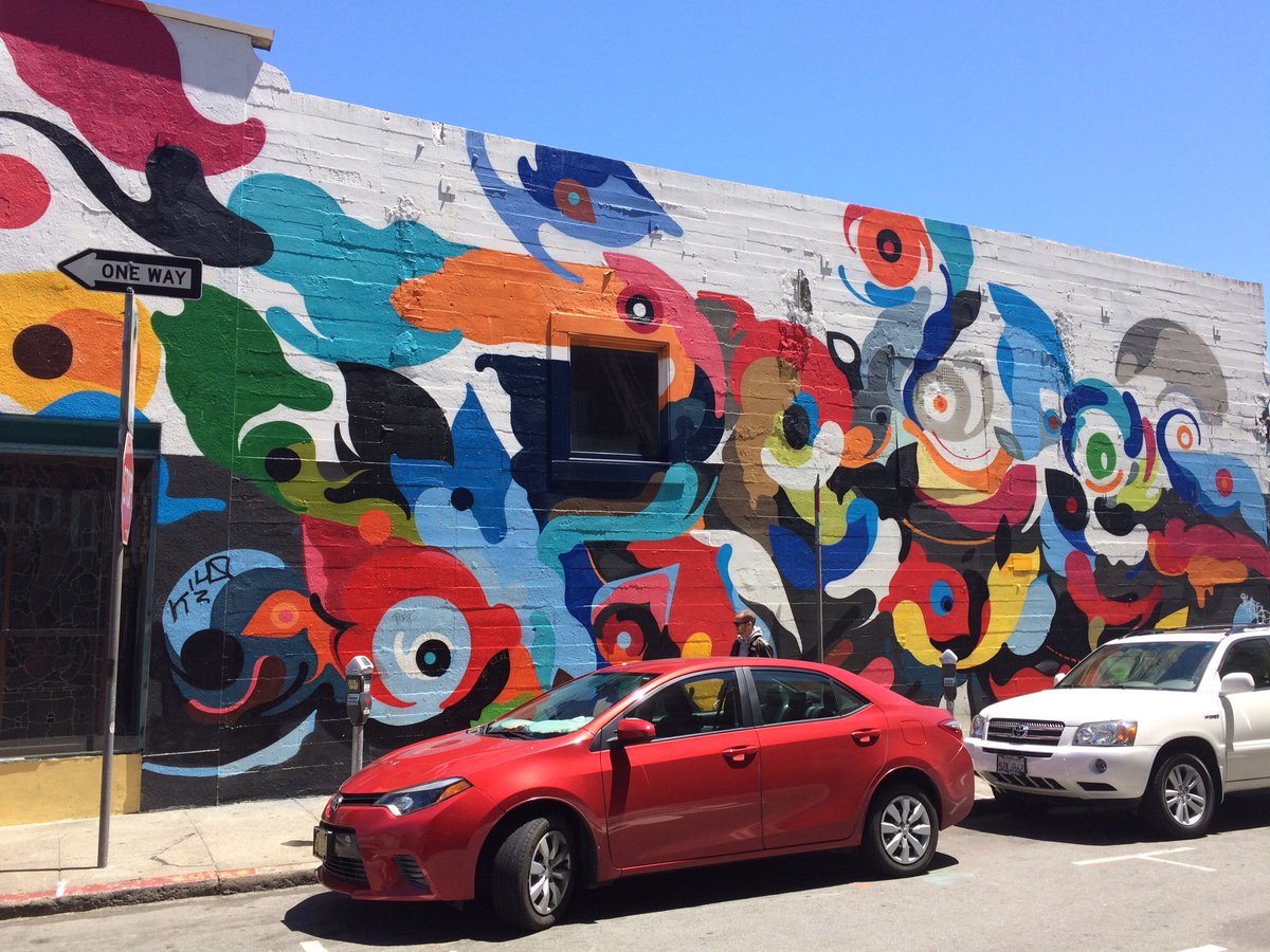 ColorWriteDraw's tweet image. Muralists do it everywhere. #create #color #draw
