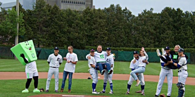 interrobang_fsu's tweet photo. .@LondonMajors and community members helped raise funds and awareness for @AdaptiveCanuck #ALSLIFT https://t.co/MydzbaJ1Az https://t.co/bJtrMxSw0w