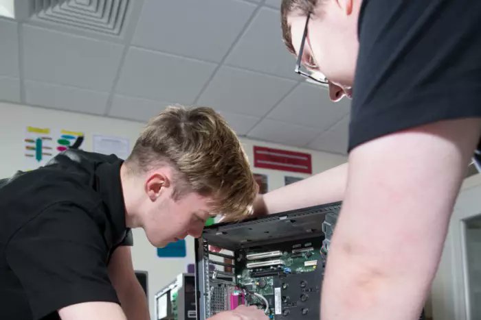 HXCourier's tweet photo. School life: Potential college applicants invited to open evening
@MaltingsCollege
Read more here: 
https://t.co/3zrpUkf7Uu https://t.co/jSWJgtuHTy