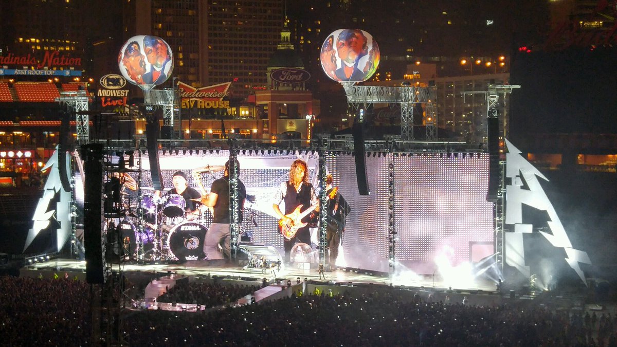 acjones23's tweet photo. First time seeing @Metallica live, and not the last. #MetAtSTL https://t.co/COJ4tiXC32