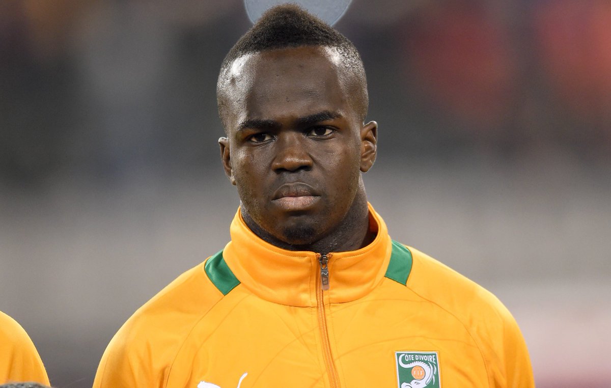 Une énorme pensée pour Cheick Tioté, décédé ce jour à l'entraînement d'une crise cardiaque ! 🙏⚽️🐘🇨🇮🙌 #EDS