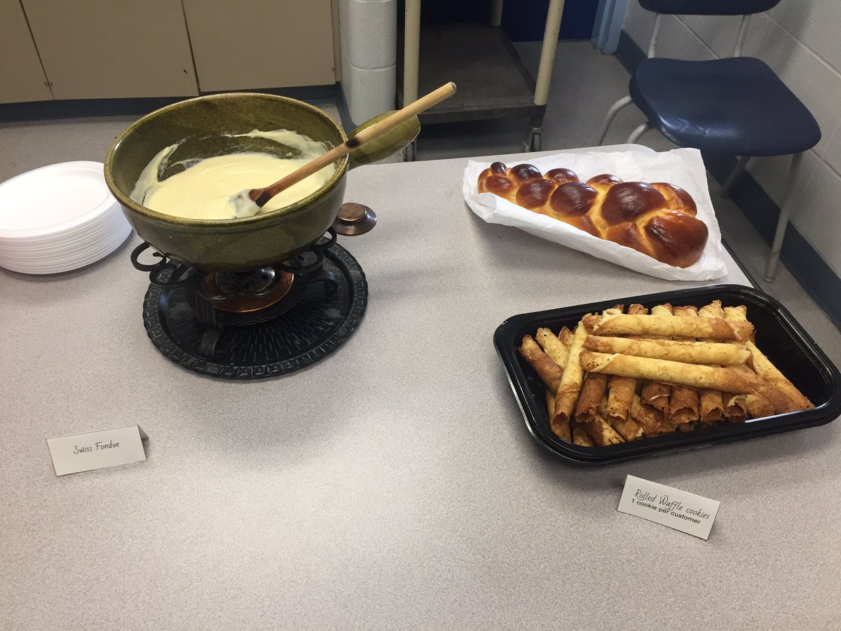 estauffet's tweet photo. Taste of Travel! Swiss Day! #bvalleyschool #csd71 https://t.co/nrVNiEafSy