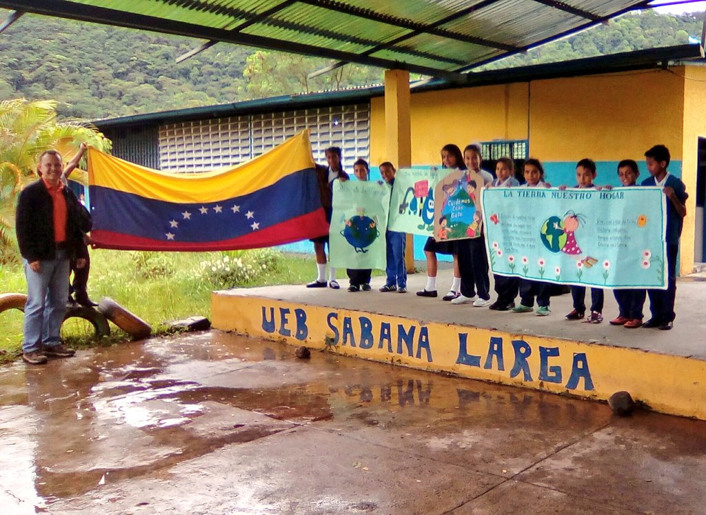 ner_359's tweet photo. Juramentación de la Brigada ecológica Guardianes de la creación de Dios @ZonaEducTachira @clifpsc @MPPEDUCACION @MunicipioSC @joandues https://t.co/TrDth9UDDz