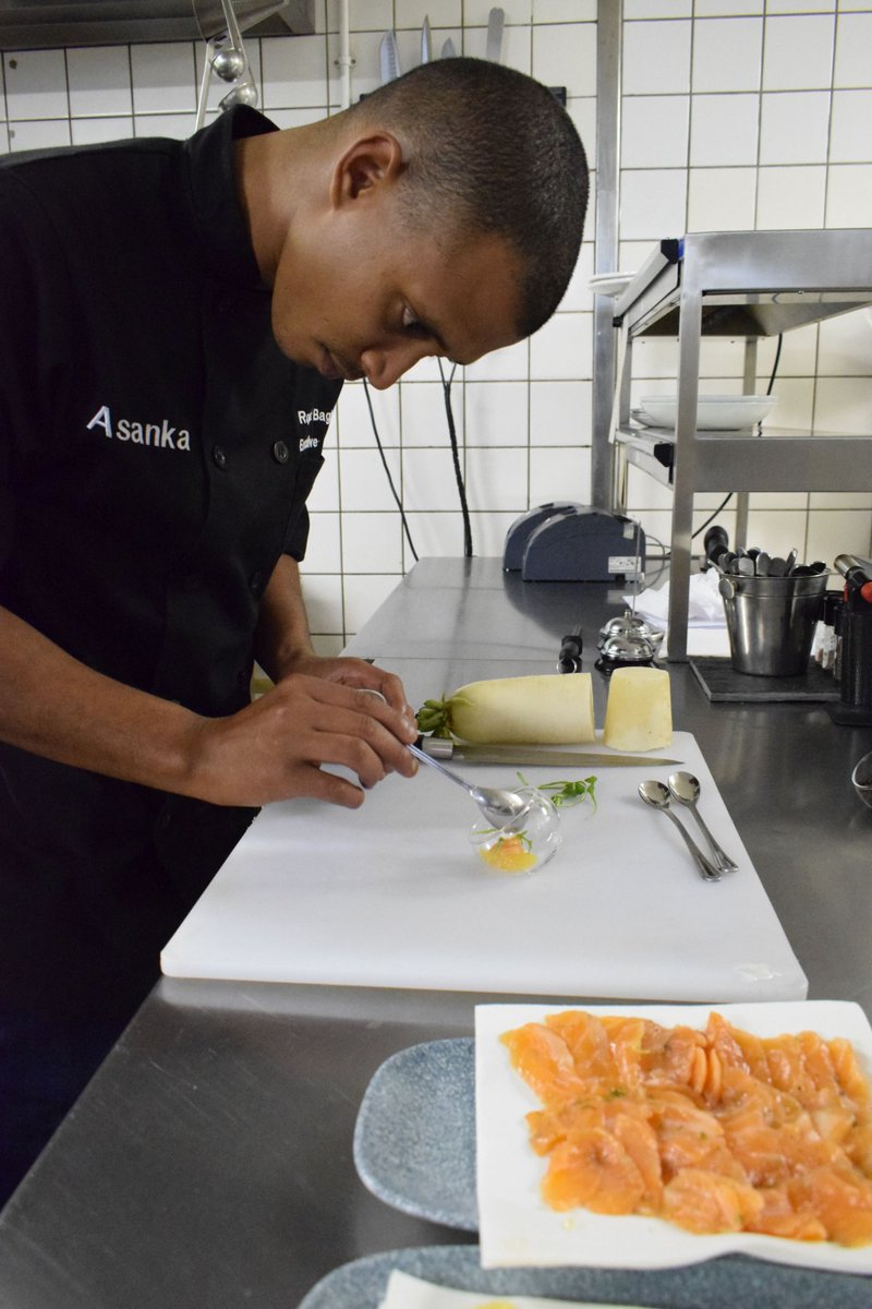 Asanka_Rest's tweet photo. It's all about the details #AsankaRestaurant #ChefRouget https://t.co/9smb1t9hhX