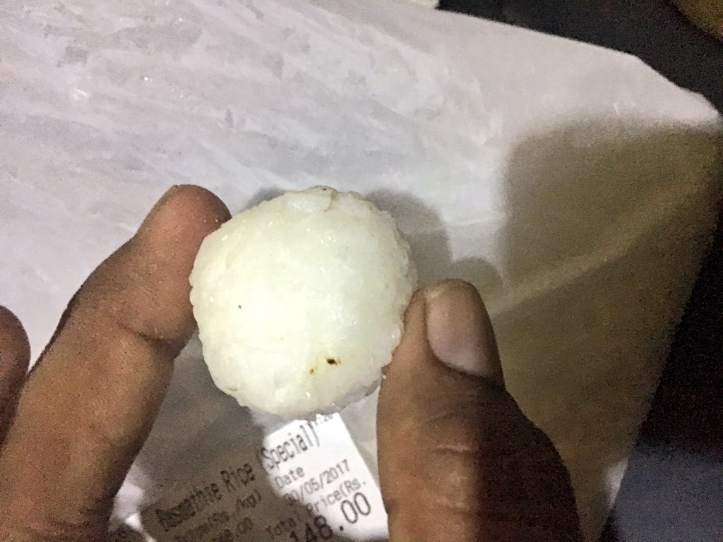 BuduMalli's tweet photo. They said #Basmathi Rice imported from #Pakistan suitable for consumption, & I tried.
Conclusion: This rice ball bounce on the floor 😱#WTF https://t.co/NZfddvw7mz