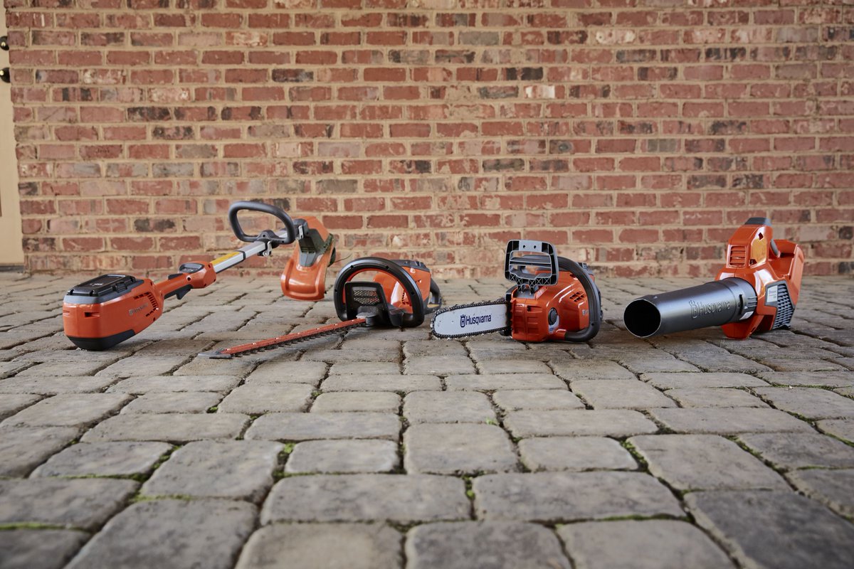 HusqvarnaUSA's tweet photo. The Battery Series is #PoweringSummer more efficiently than ever before, thanks to our complete handheld lineup: https://t.co/DjR4wZ8Lsn https://t.co/jjylcNg28b