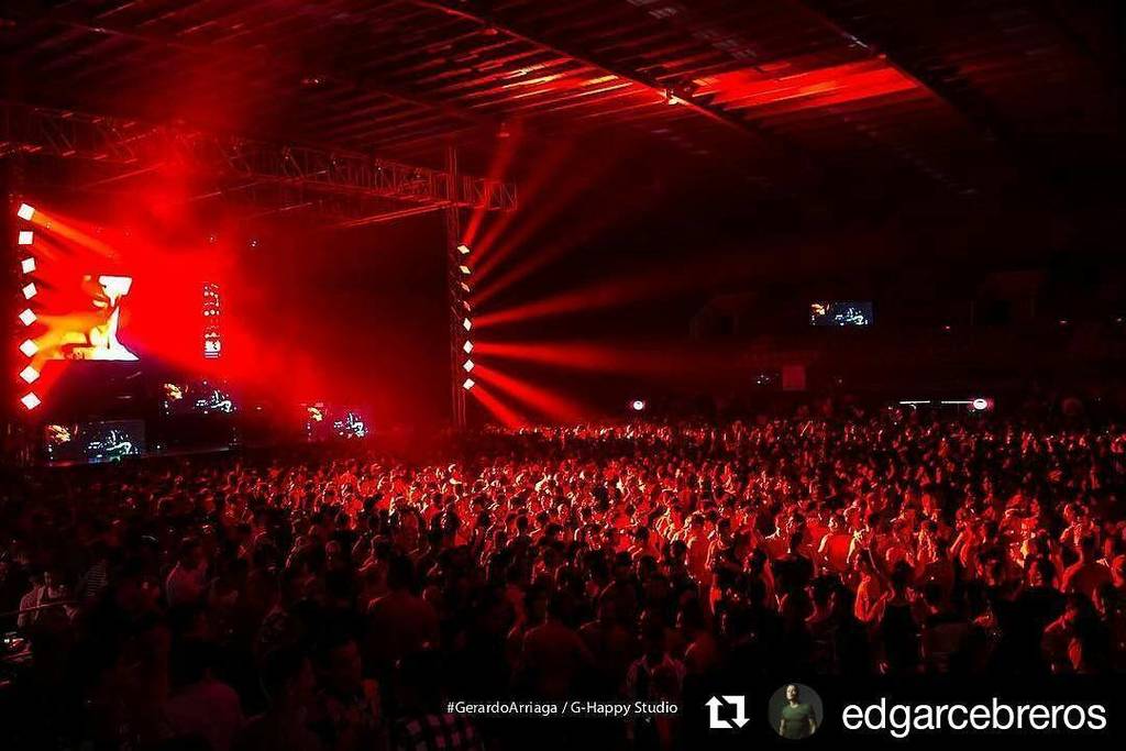 gayguidemexico's tweet photo. Via @edgarcebreros 
Este año formamos parte del festival FEEL ALIVE para el  PRIDE en CDMX. Contando los días 🎉🏳️‍🌈 Junio 22-25 https://t.co/odywIG4O6o