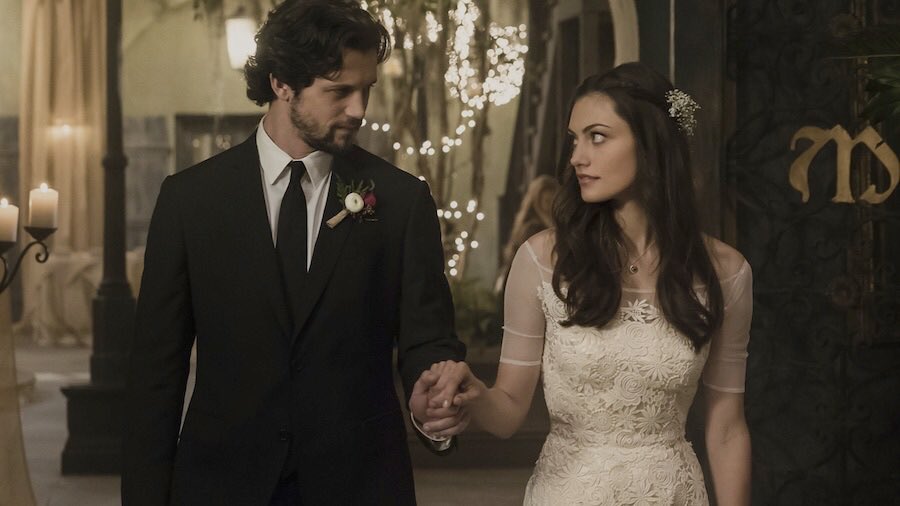 Seriessounding's tweet photo. #TheVampireDiaries 
CHOOSE ONE SHIP "Hayley with"
-Hayley/Jackson 
-Hayley/Klaus
-Hayley/Elijah https://t.co/E5bZrKhahk