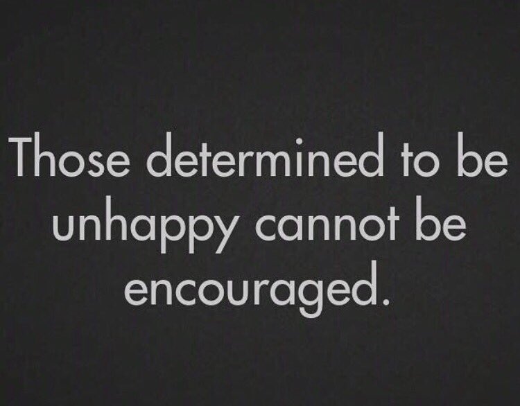 khloekardashian's tweet photo. Happy Monday! ❤️ Change your mindset! Be determined to be HAPPY and you will manifest positive, great opportunities. Encourage others! https://t.co/uW9jX5HyXy