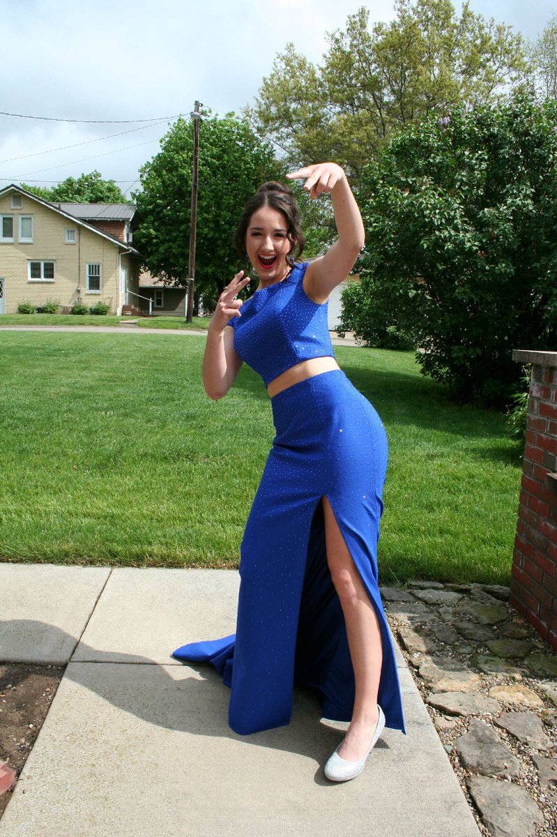 ShuttHaley's tweet image. When the cop lets u off with a warning! #rollingstop 😂👮🏻