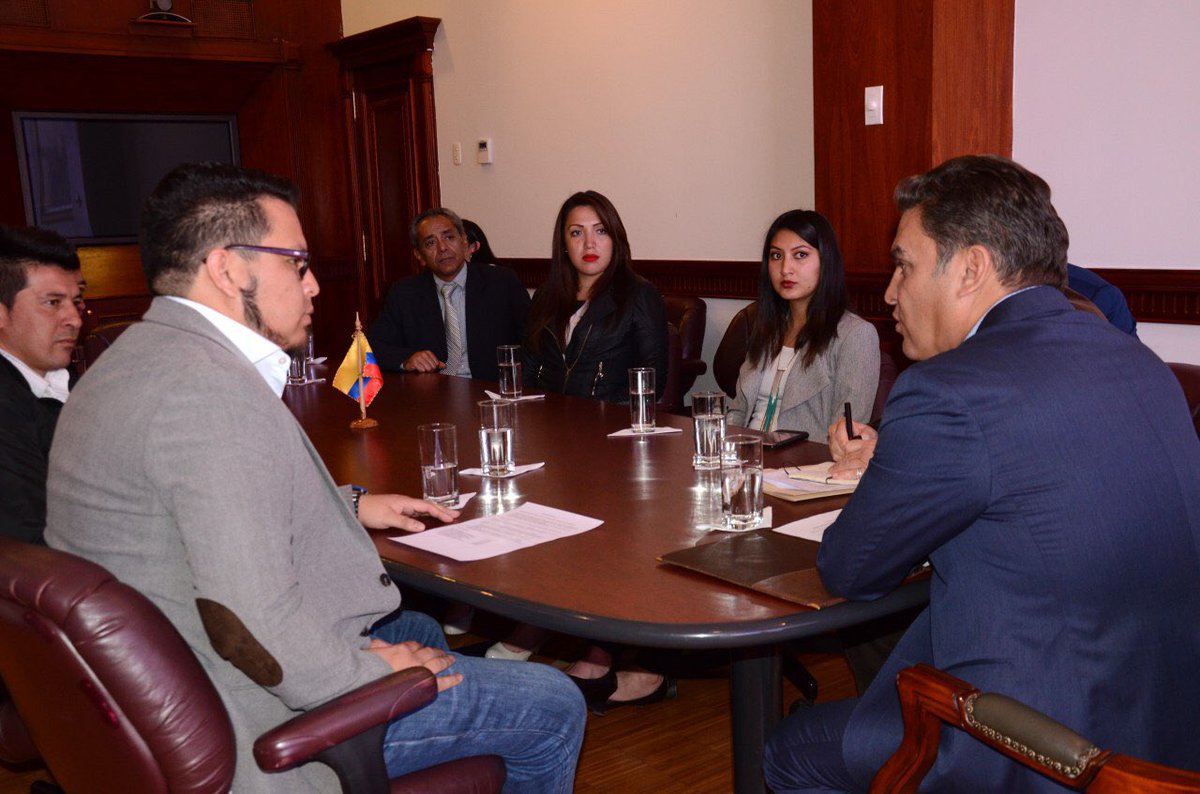 ppsesa's tweet photo. Hoy @AsambleaEcuador #LaCasaDeTodos recibió a representantes @JPPECUADOR la visión innovadora de la juventud aporta al desarrollo del país https://t.co/Ws6fKsErsH