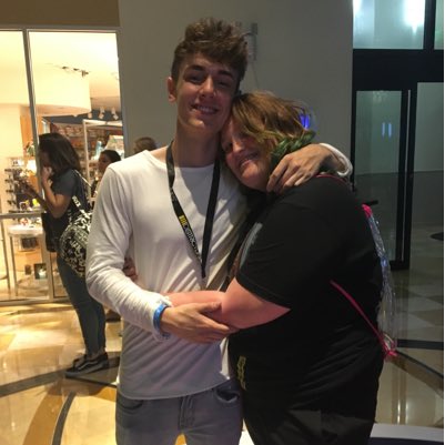 giannafiametta's tweet photo. #NewProfilePic https://t.co/ZxYkdMsAM3