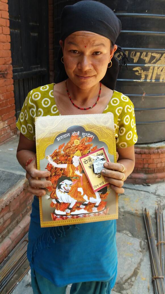 MartinMKC's tweet photo. Fortunate of these people to receive images of a #Buddha from #Kecharians worldwide. @VOT_Tibetan @TalkingTibet @tptusa #GyalwaRinpoche https://t.co/pFSe7fA2Gj