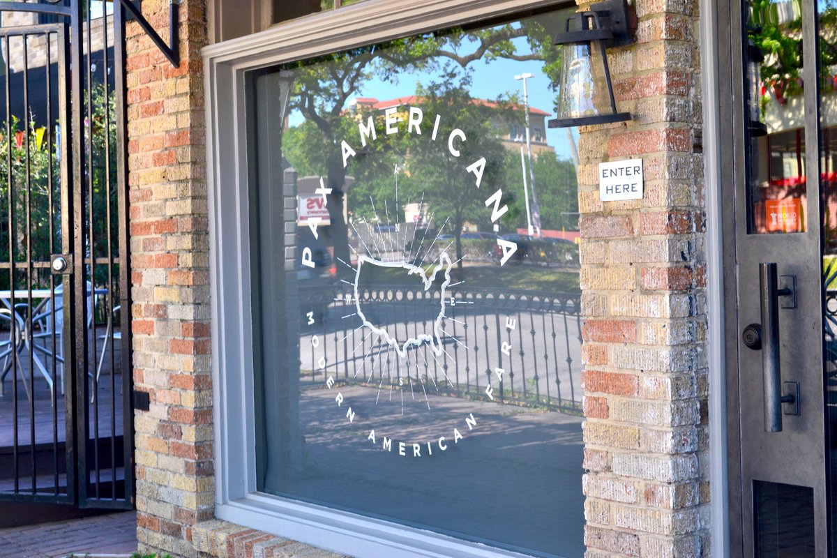 Doing some window shopping today? Make #PaxAm your final destination!
 
Dinner reservations: bit.ly/PaxAmReservati…