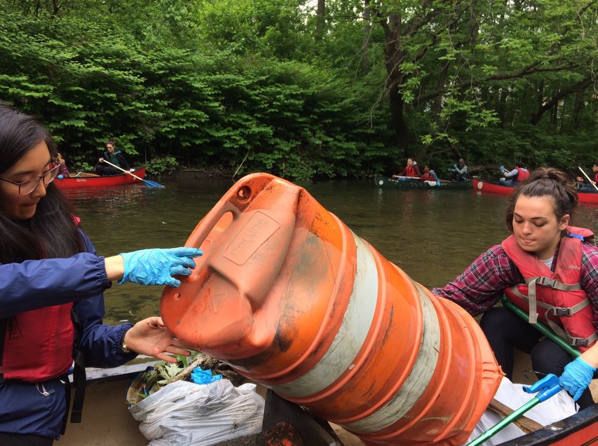 Thanks to <a href="/PaceUniversity/">Pace University</a> volunteers who removed over 120 lbs of litter from the #BronxRiver and from reaching the Long Island Sound!