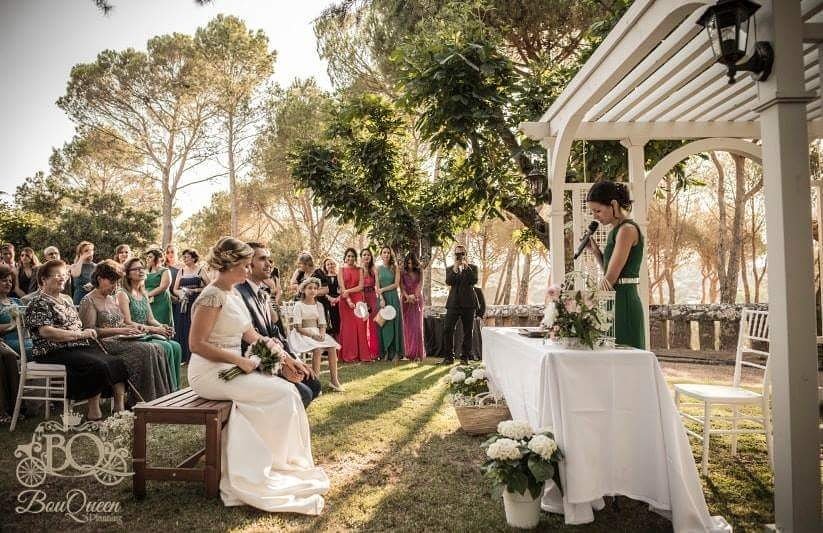BouQueenPlanner's tweet photo. ¿Ya tienes fecha para tu boda civil, pero aun te faltan detalles incluyendo los servicios profesionales de un abogado?✍⚖.  ¡Contáctanos! https://t.co/T2WYKjWfm0