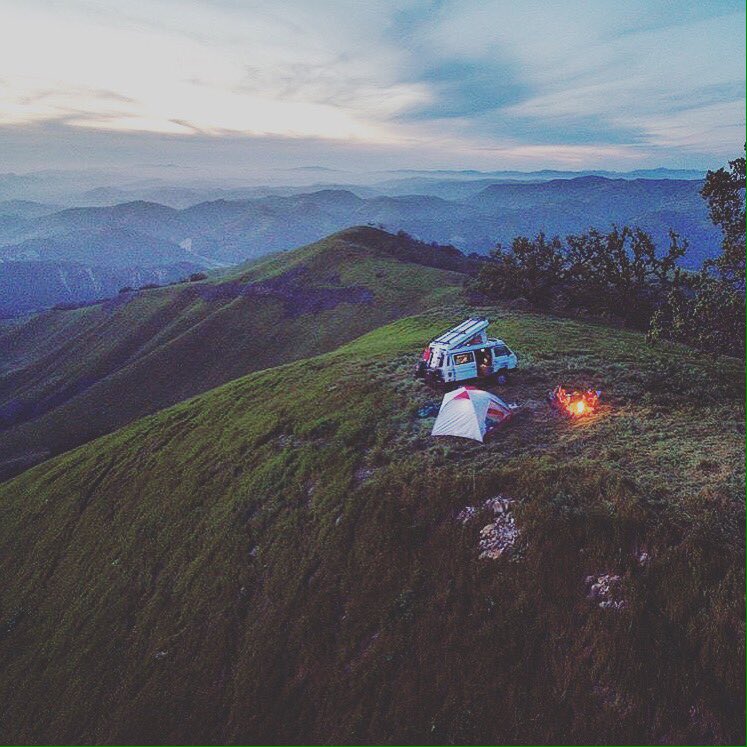 base_campers's tweet image. Monday Inspiration....living life on the edge! #wildcamping #vanlife #travel #adventure