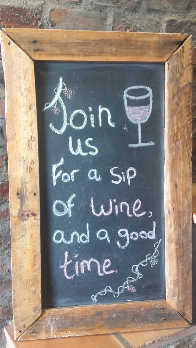 livingitupct's tweet photo. {BLOG POST} No driving required! Explore the #Stellenbosch winelands with a private tour guide 🍷🚌 😀 https://t.co/j3rjWiOPXM #DoStellies https://t.co/GvDowqg3Q6