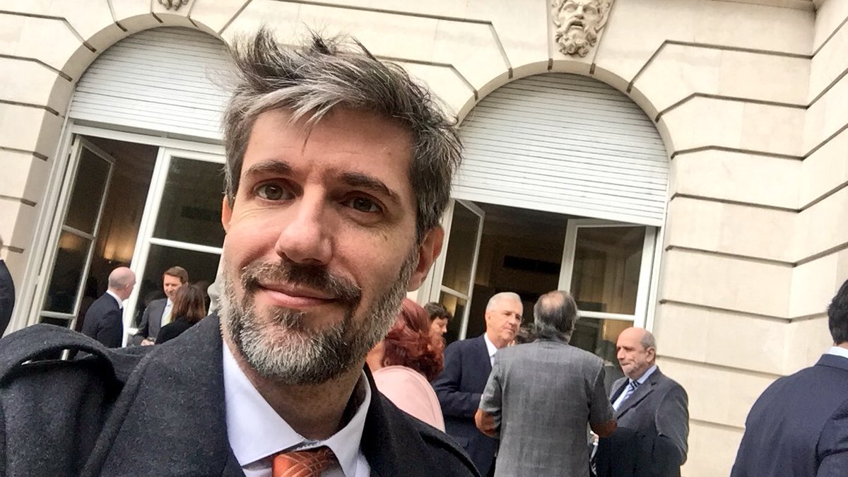 FedePrada's tweet photo. Relaciones internacionales en la Embajada de #Espana. La #genómica y la #biotecnología atraviesan fronteras @UADEoficial @Genes4Health https://t.co/oYj6w1qhAE