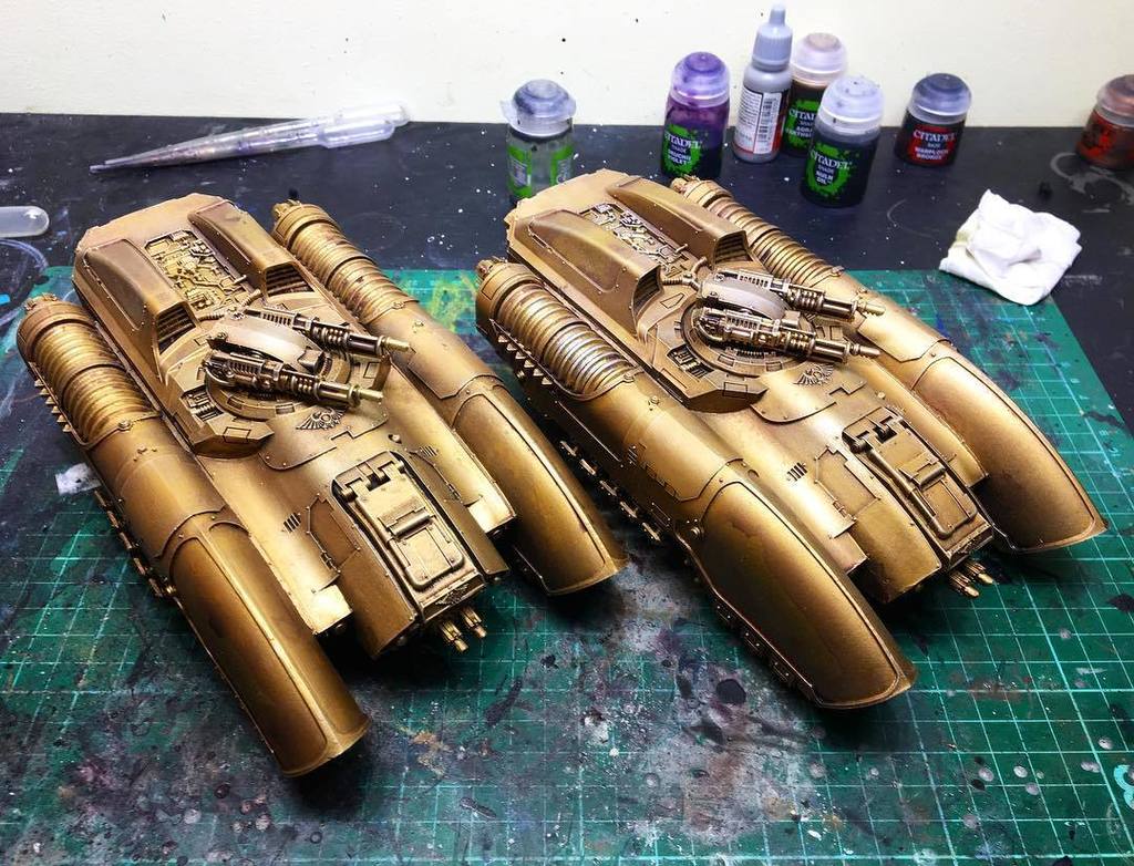 Marsekay's tweet photo. #tonight I have managed to #finish the #gold on the #coronus grav carriers. I still need to #add some #verdigris t… https://t.co/ZHFrYPxQD9 https://t.co/mGST7FXI8e