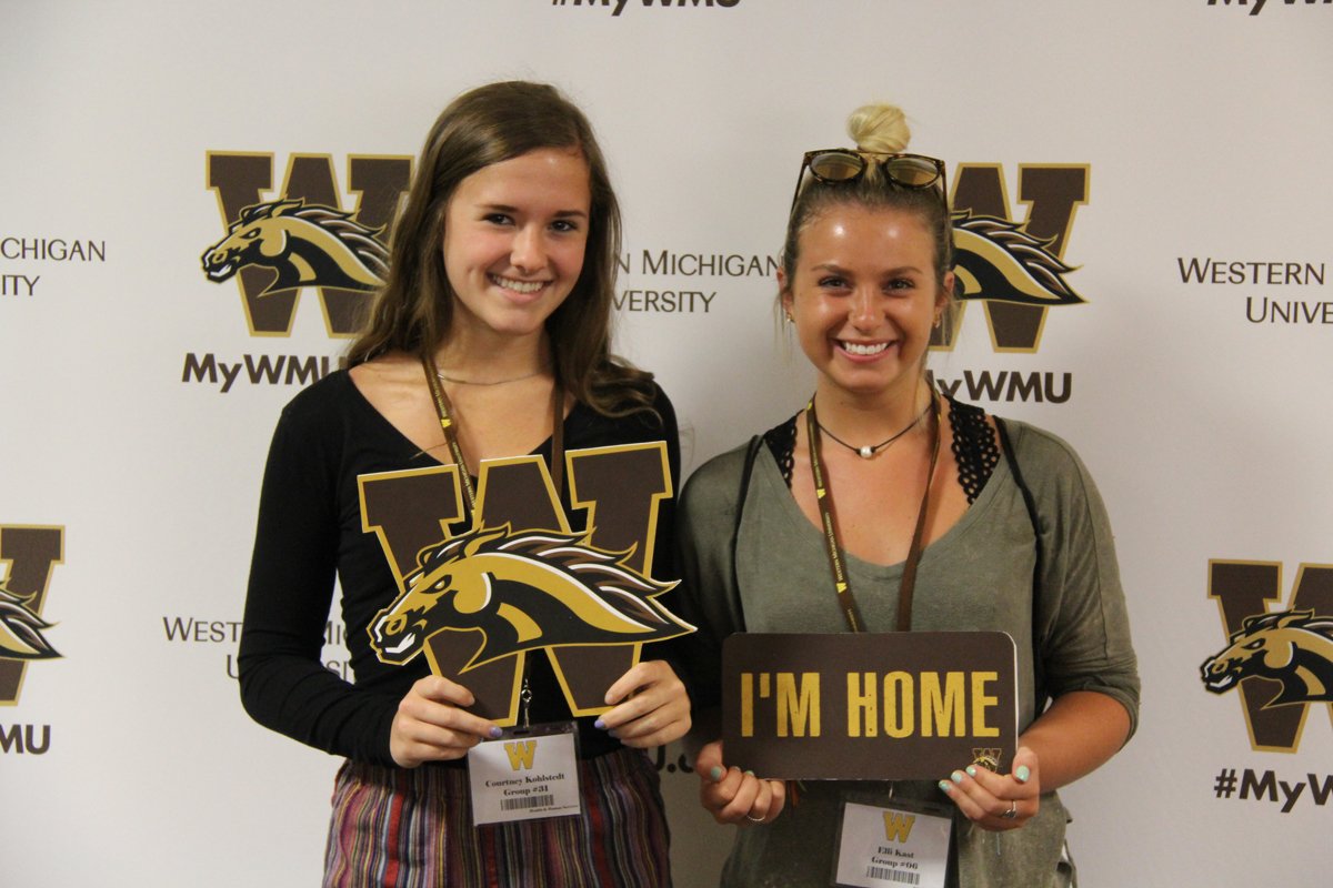 wmualumni's tweet photo. Photos from today's Orientation session are now uploaded to our Facebook! #Off2WMU #MyWMU https://t.co/fhEdUJrdsu