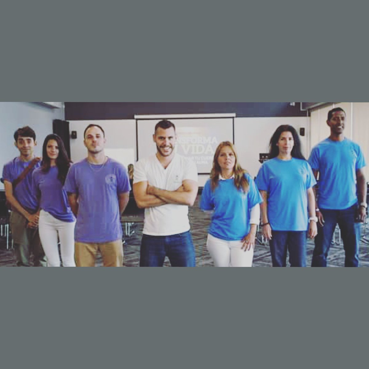 LucasValFrani's tweet photo. #gracias a mi #equipo #brianG #vaneP #aquilesO #monicaL #gabyS #carlosC #veroM #transformatuvida #lodicelucas #miami https://t.co/k0C0nQohQf