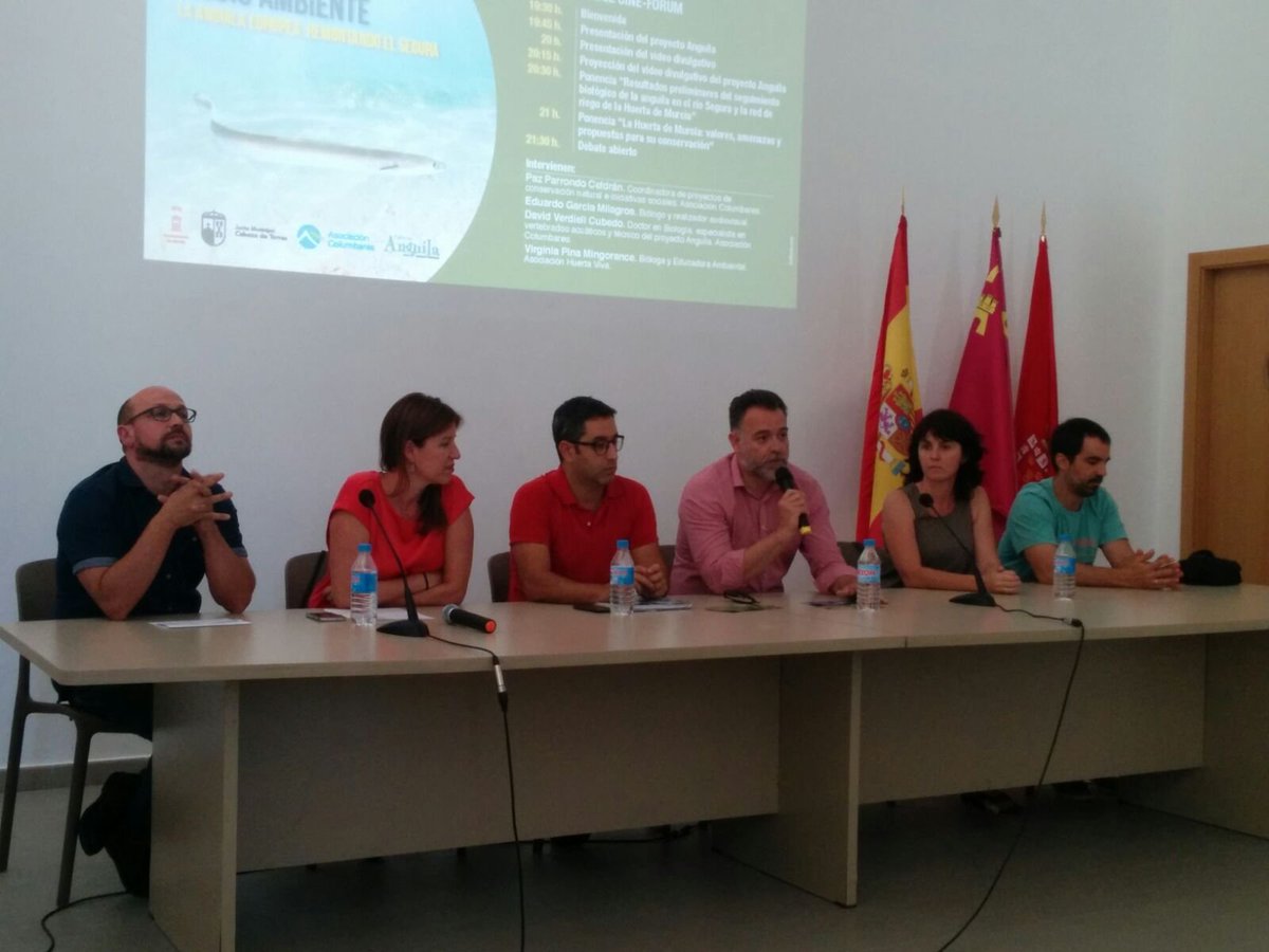 ColumbaresONG's tweet photo. Estamos presentando las actividades sobre la #Anguila con las que celebramos el #DiaMundialdelMedioAmbiente #ProyectoAnguila #CabezoDeTorres https://t.co/ZE9cUZdG5Q
