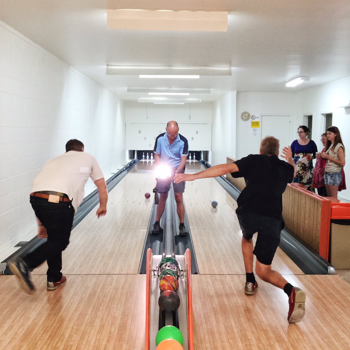 ctvregina's tweet photo. .@JCGardenCTV, @CTVGareth and @DANMCINTOSHCTV checking out the bowling alley in Lipton. #ctvhtt https://t.co/wlJbUwpUcj