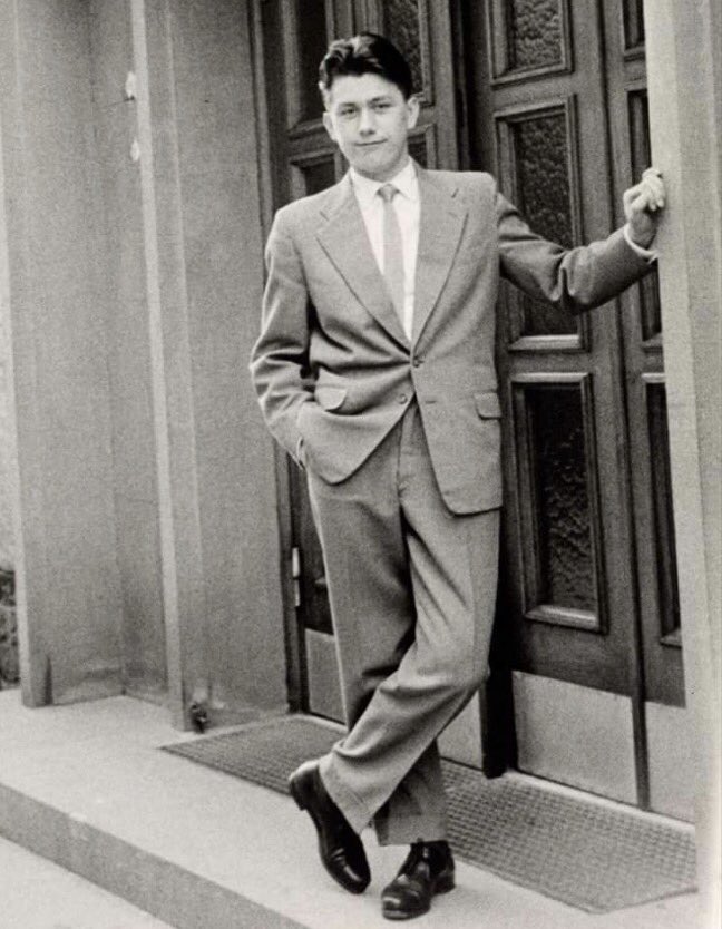 ChillMormons's tweet image. When she says that she likes church boys