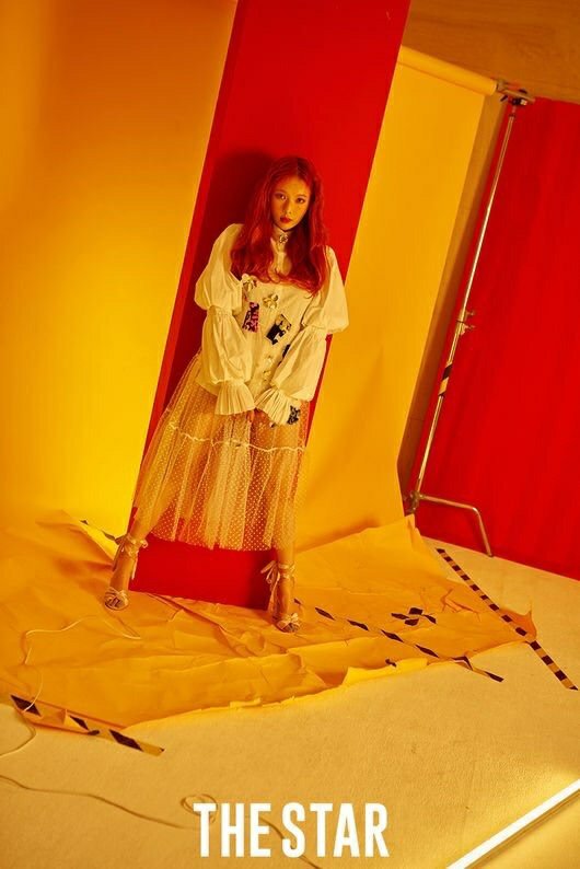 TiaMomo09's tweet photo. #HappyHyunaDay https://t.co/h95SSWsDHU