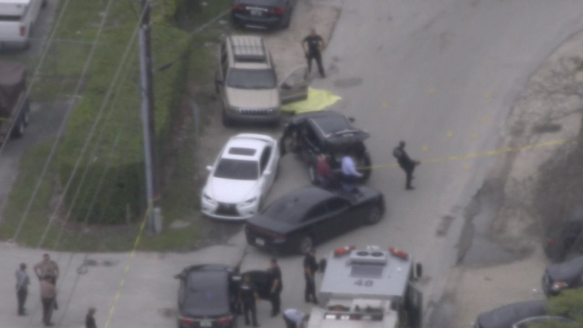 Police-involved shooting reported near TGK Correctional Center bit.ly/2rtVmzb https://t.co/GgBP21XLzs