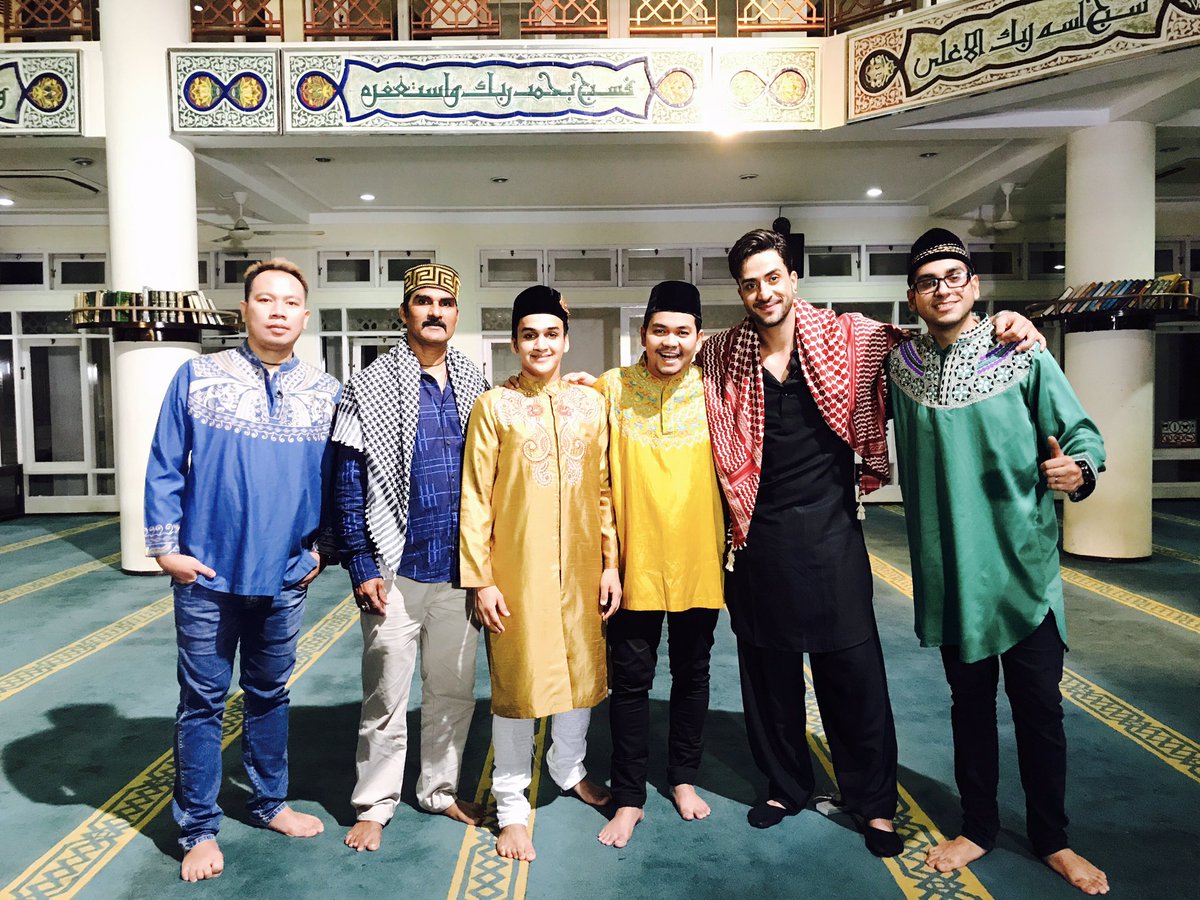 faisalkofficial's tweet photo. #Mosque Alhumdulillah ☺️ watch #SAHURNYAPESBUKERS Hanya Di #ANTV We are coming Live https://t.co/4YGtCoHUiZ