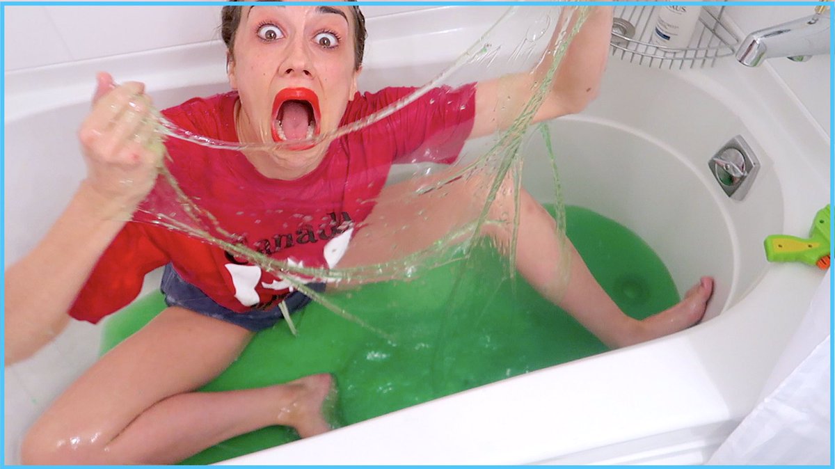 MirandaSings's tweet photo. SLIME BATH CHALENGE https://t.co/i3MAVrqMru https://t.co/alpXdgR0Pg