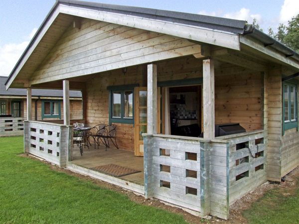 Kingfisher is a detached, timber-built, single storey Scandinavian lodge near South Cerney village
horizoncottages.com/cottages/?id=3…