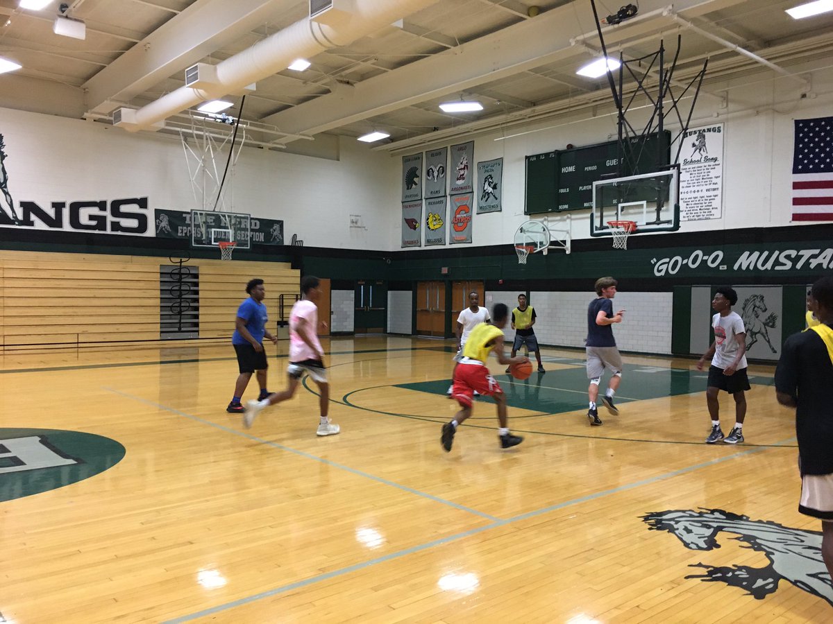 epchs_mbb's tweet image. Day 1 of Camp.
#RoadToRepeat #LotsOfWorkToDo