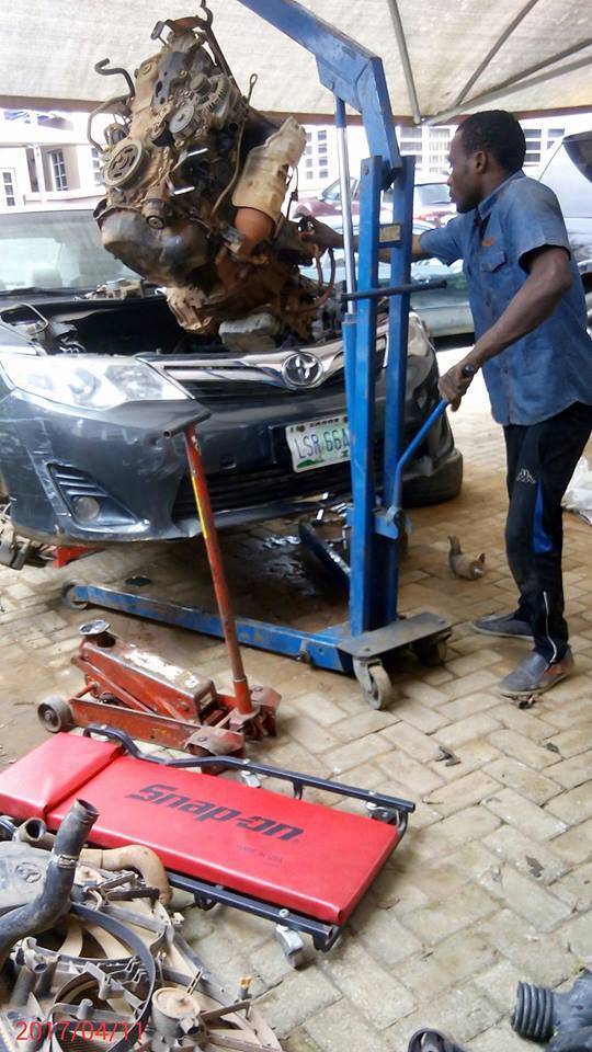 AutoDoctors2's tweet image. Working ona client toyota corolla just doing some Engine swaps got a new engine at her home