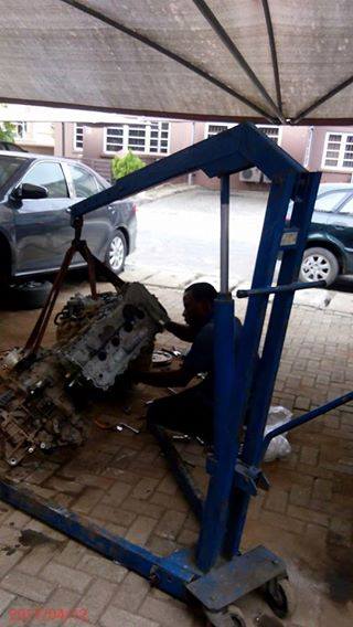 AutoDoctors2's tweet image. Working ona client toyota corolla just doing some Engine swaps got a new engine at her home