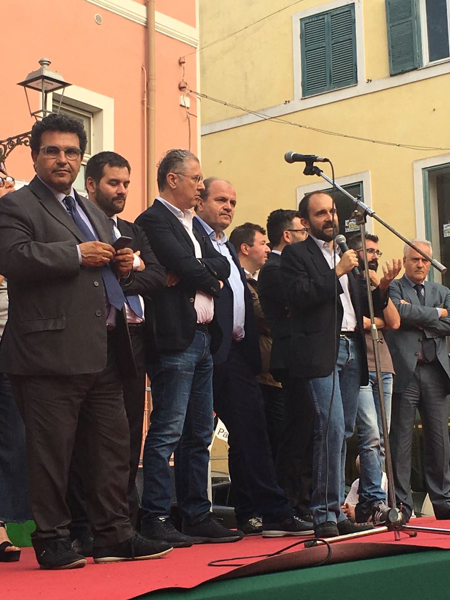 f_scalia's tweet photo. Con Matteo #Orfini a sostegno di Fabrizio #Cristofari sindaco di #Frosinone https://t.co/oeYggtDVmo
