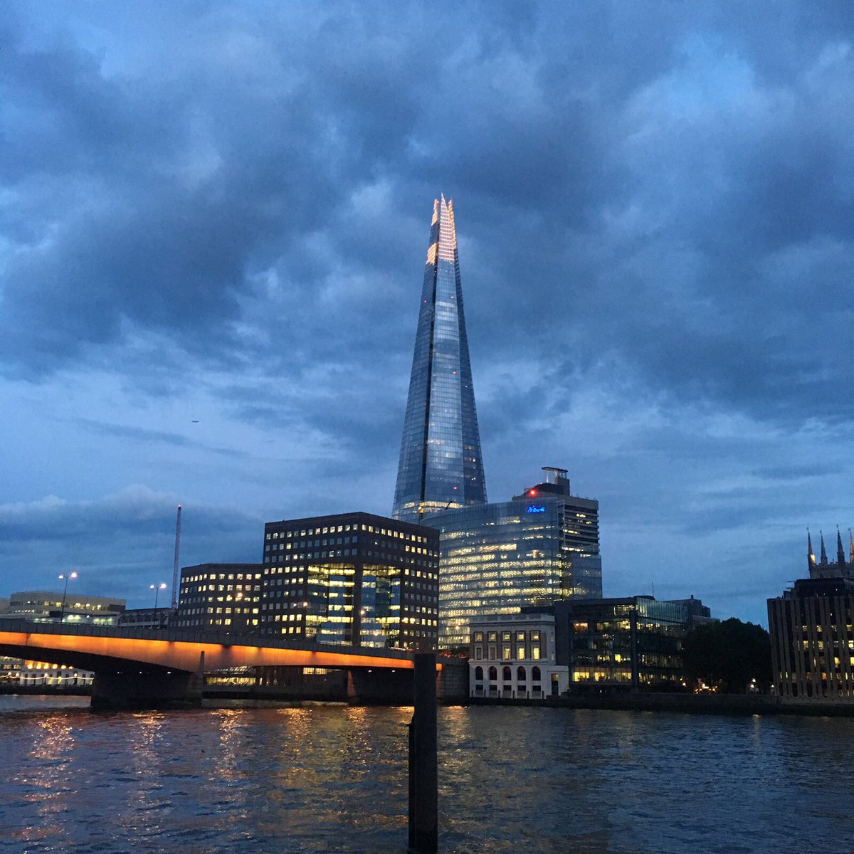 unknownwatches's tweet photo. Twilight skies. #myUNKNOWN #LondonLife https://t.co/7QvR30KTgm