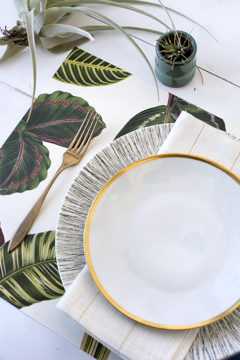 hesterandcook's tweet photo. This rainy day is making us dream of a tropical getaway. #hesterandcook #hctablestyle https://t.co/7aMlaQXl6b