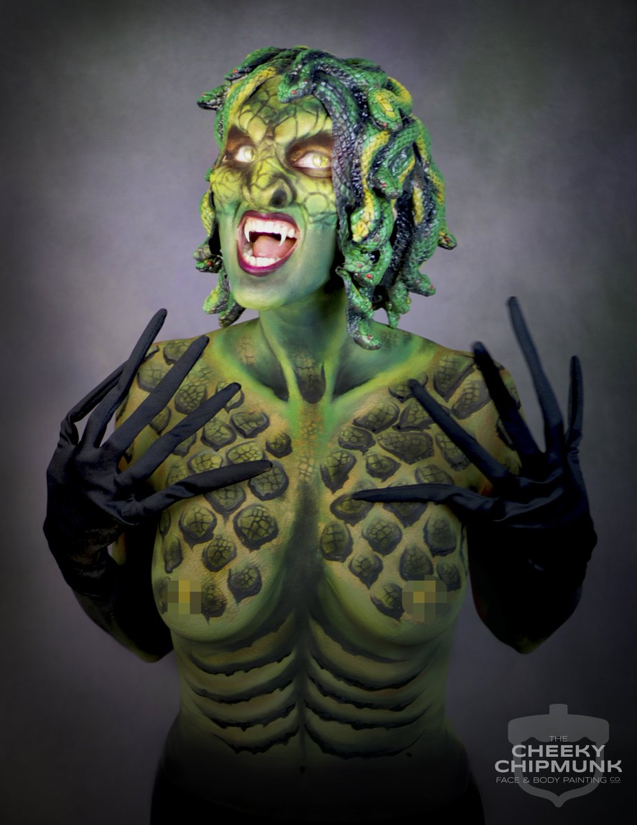 LenoreIsCheeky's tweet image. I love how this Medusa makeup I did turned out! HAPPY MONSTER MONDAY!#monstermonday #thecheekychipmunk #gorgon #Medusa #sfx #lenorekoppelman