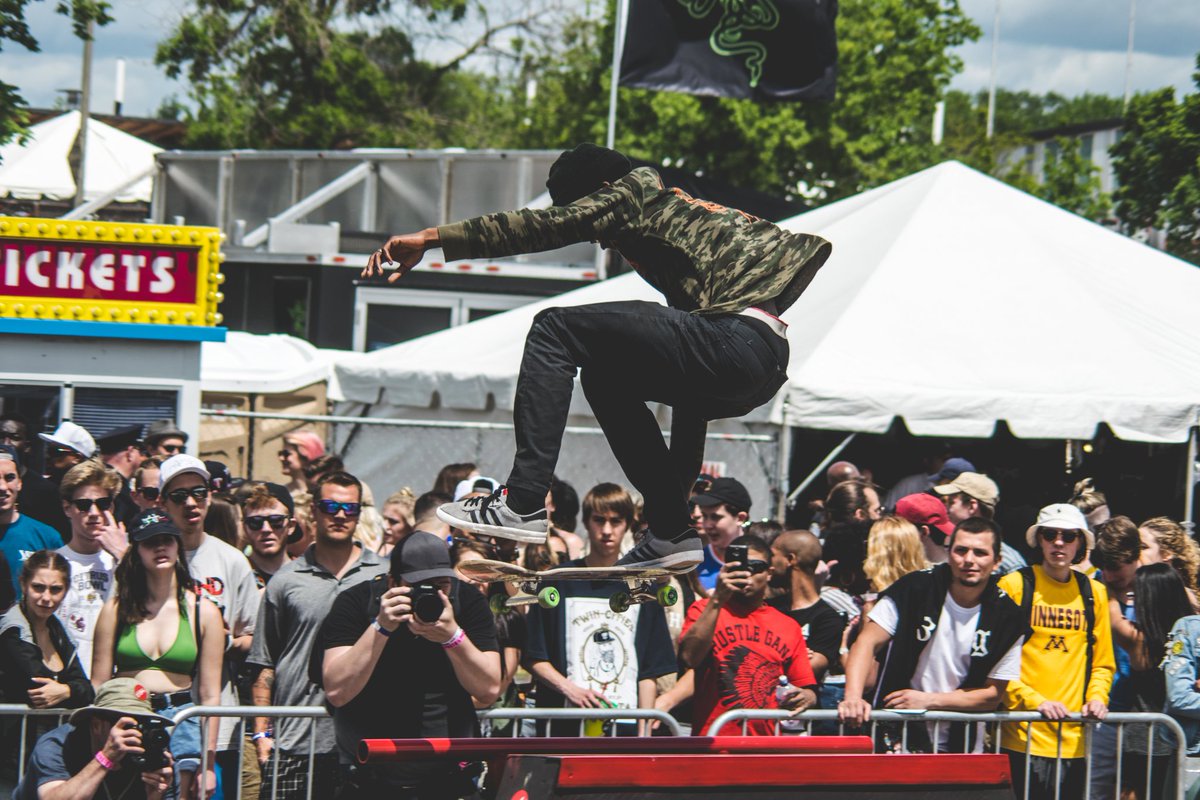 dozeflows's tweet photo. @soundset 
#soundset
#soundset2017 
#skateboarding 
#skate 
#skater https://t.co/nOIAu1iSpA