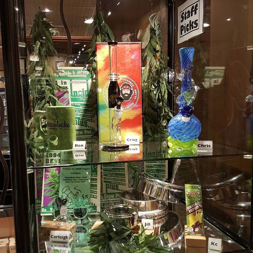 friendlystrnger's tweet photo. New Staff Picks for the month of June!! #thefriendlystranger #cannabiscultureshop #queenstreet #toronto #headyglas… https://t.co/QyxfaNOJ0t https://t.co/PklWCgAefv