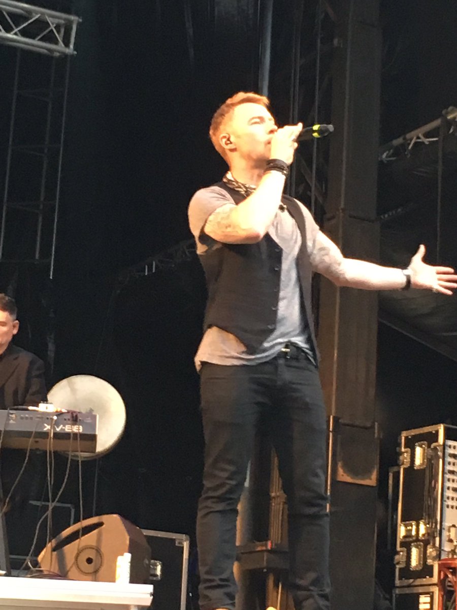 juliet201278's tweet photo. Fabulous @ronanofficial at @EsbjergRock loved loved it https://t.co/u4yiuknGgd