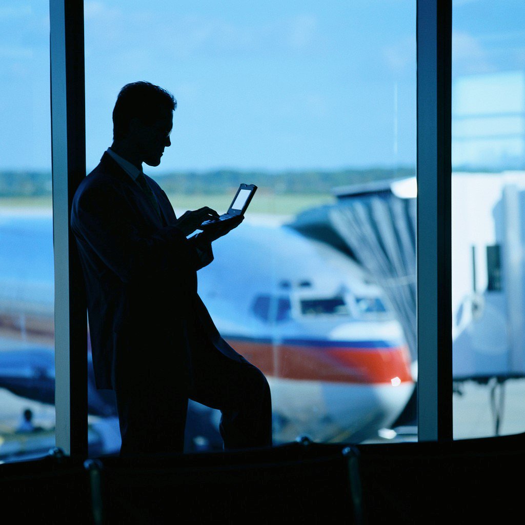 SBAM's tweet image. A new report suggests Americans forfeit half of their earned vacation/paid time off ow.ly/CmLs30ckWPg